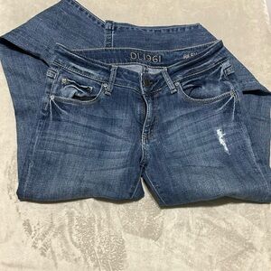 EUC DL1961 Blue Skinny Jeans with Distressed Details